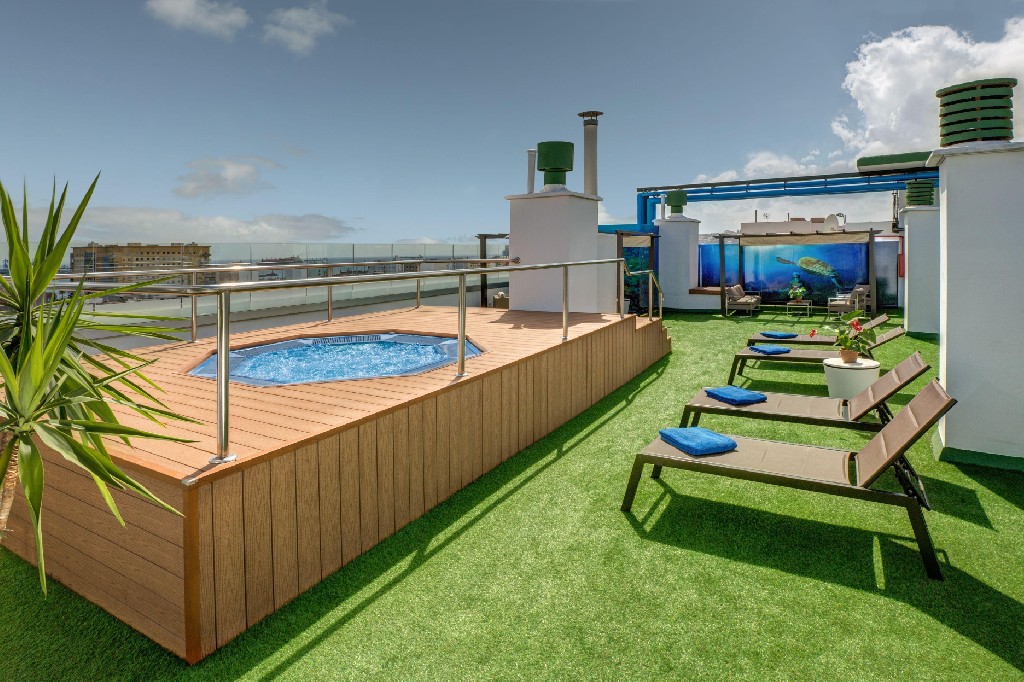 HOTEL LIVVO FATAGA 4*